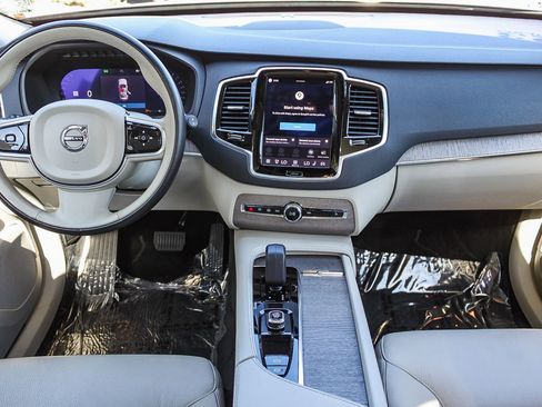 Used 2023 Volvo XC90 B6 Plus w/ Protection Package Premier image 13