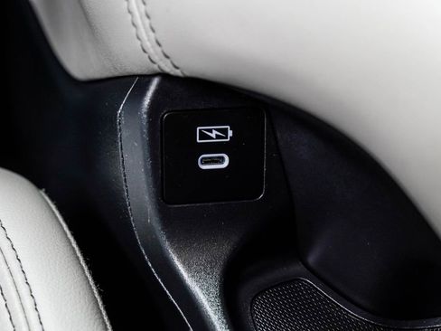 Used 2025 Honda HR-V EX-L image 27