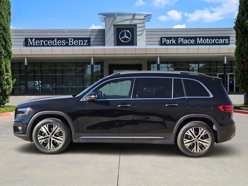 Certified 2025 Mercedes-Benz GLB 250 4MATIC image 3