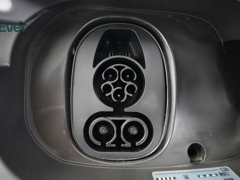 Used 2024 Volkswagen ID.4 Pro S image 9