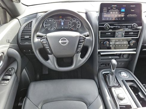 Used 2024 Nissan Armada SL w/ Midnight Edition Package image 5