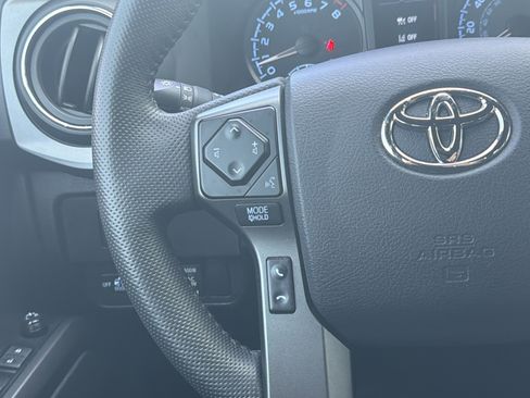 Used 2023 Toyota Tacoma TRD Off-Road w/ Technology Package image 18