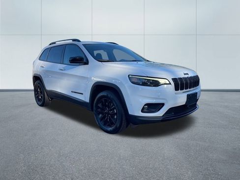 Used 2023 Jeep Cherokee Altitude Lux image 4