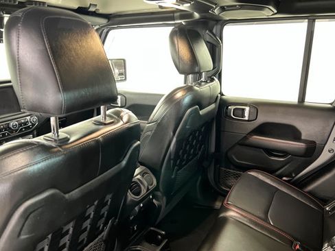 Used 2021 Jeep Gladiator Rubicon AWD/4WD image 19