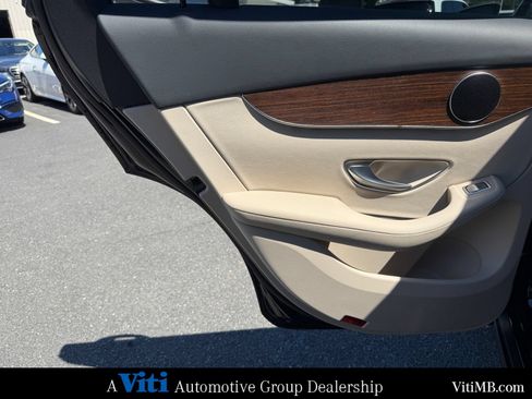 Certified 2022 Mercedes-Benz GLC 300 4MATIC image 19