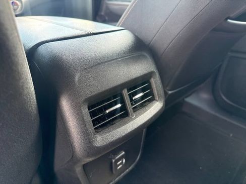Used 2019 GMC Terrain SLE w/ Driver Convenience Package AWD/4WD image 18