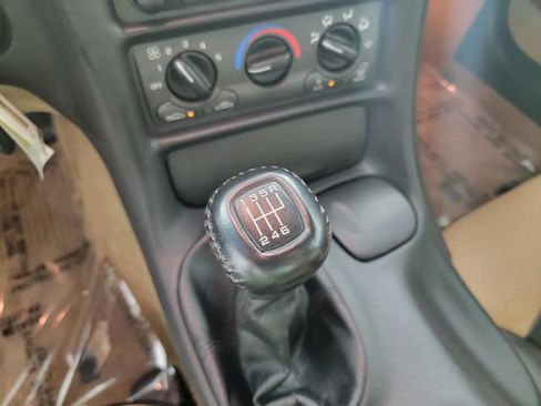 Used 2001 Chevrolet Corvette Coupe RWD image 21