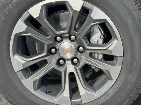 New 2026 Chevrolet Tahoe LS image 8