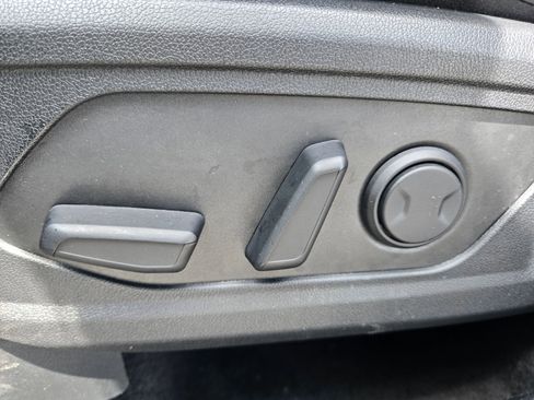 Used 2025 Kia Sorento S w/ Panoramic Sunroof Package FWD image 23