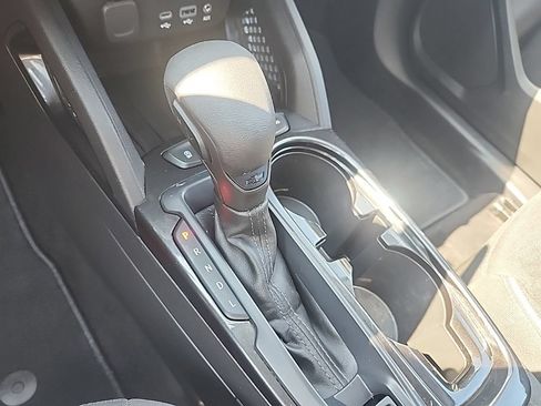 Used 2023 Chevrolet TrailBlazer LT AWD/4WD image 19