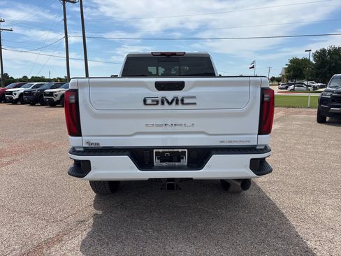 New 2026 GMC Sierra 2500 Denali Ultimate AWD/4WD image 5