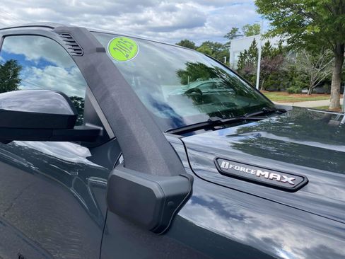 Used 2025 Toyota Tacoma 4x4 Double Cab Hybrid image 9