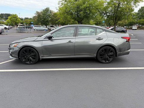 Used 2021 Nissan Altima 2.5 SR FWD image 8