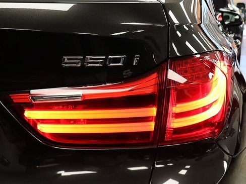 Used 2016 BMW 550i Gran Turismo xDrive AWD/4WD image 57