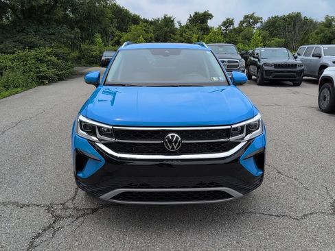 Used 2022 Volkswagen Taos SEL AWD/4WD image 2