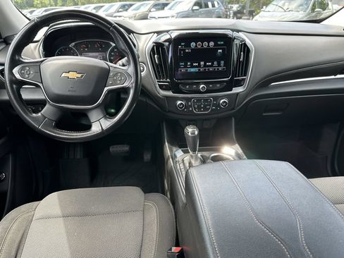 Used 2019 Chevrolet Traverse LT FWD image 10
