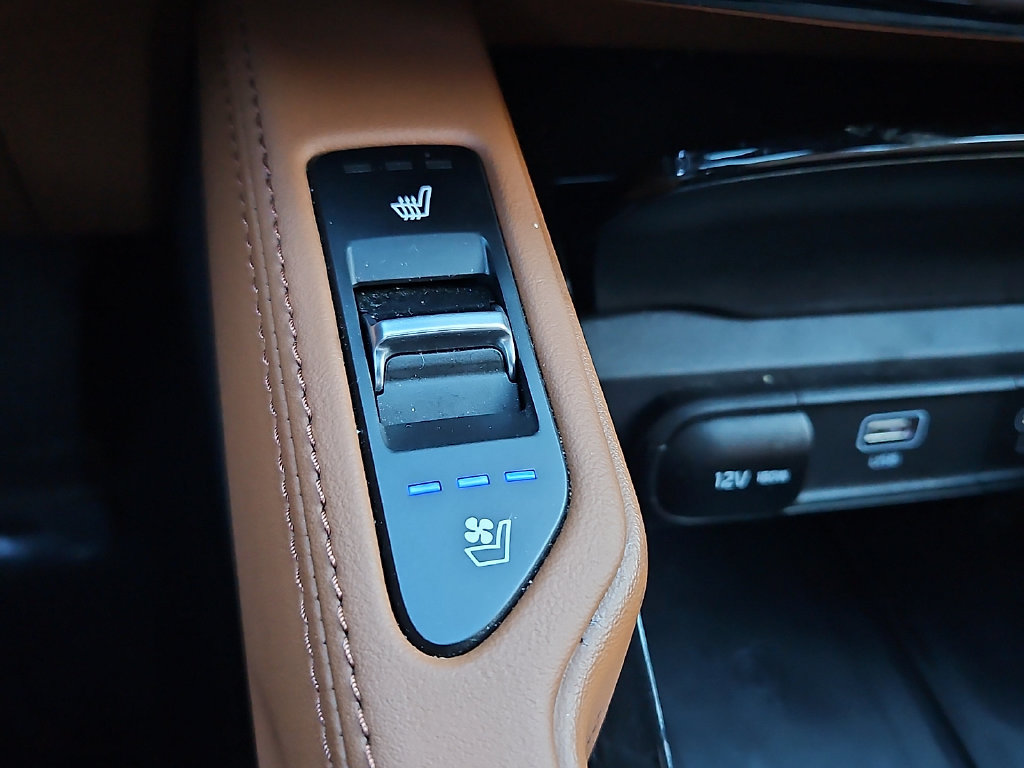 Used 2024 Kia Telluride EX X-Line AWD/4WD image 18