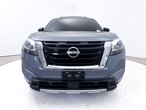 Used 2024 Nissan Pathfinder Platinum image 15