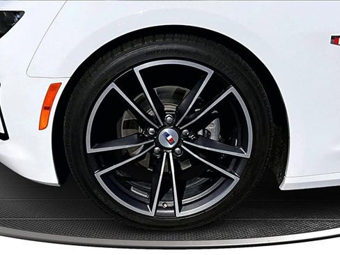 Used 2021 Chevrolet Camaro LT w/ RS Package image 33