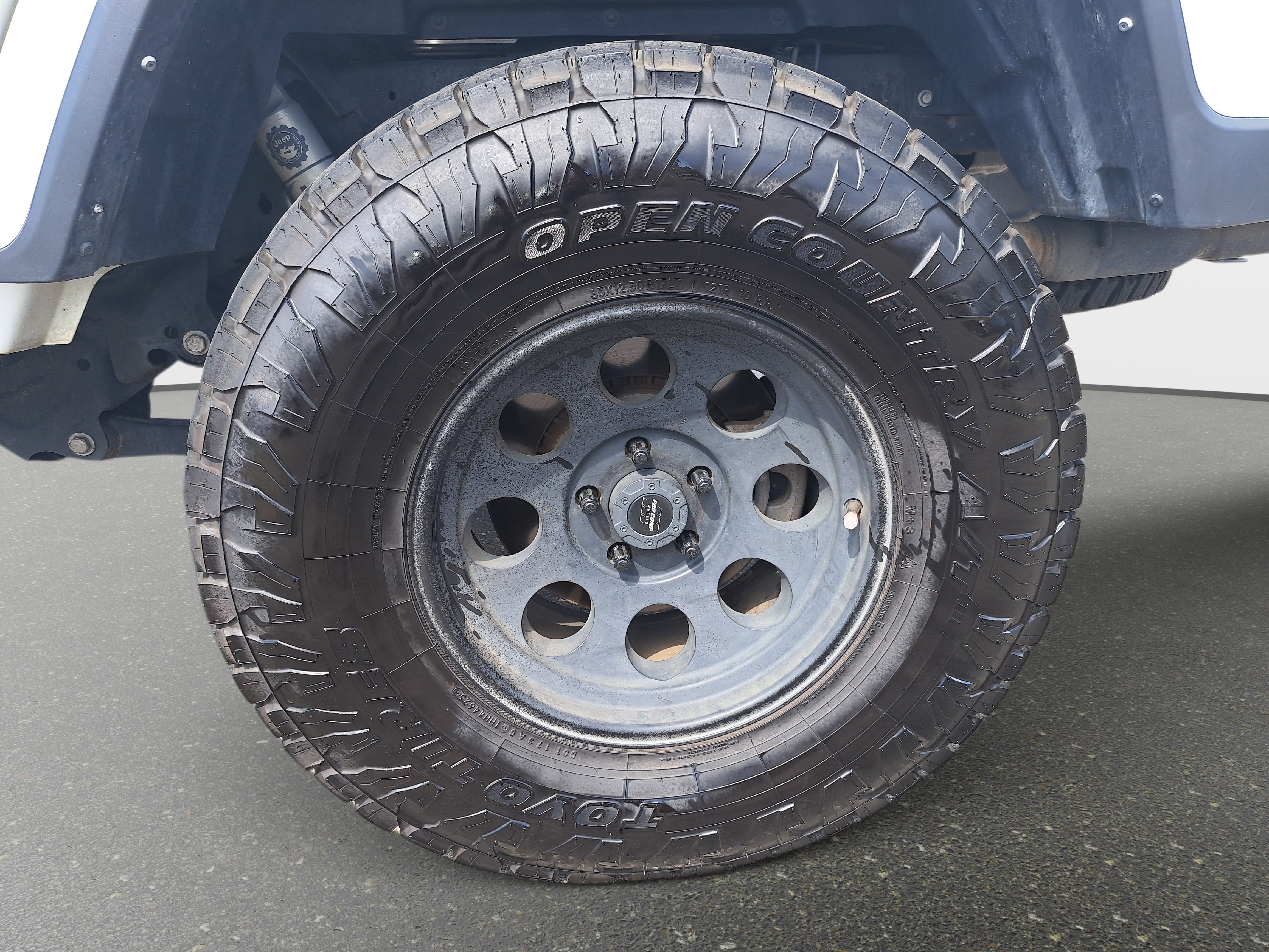 Used 2022 Jeep Gladiator Overland AWD/4WD image 30