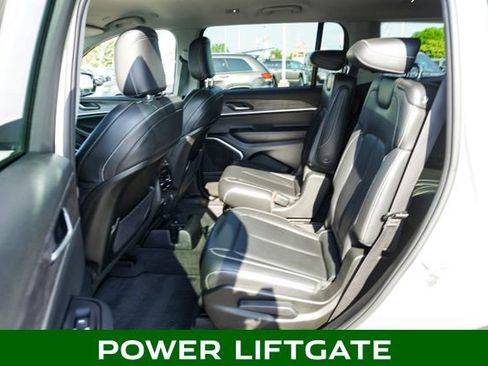 Used 2022 Jeep Grand Cherokee L Limited image 12