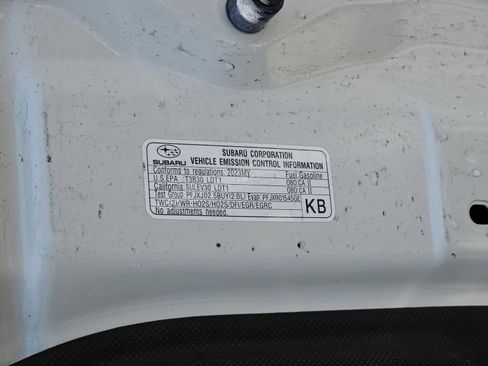 Used 2023 Subaru Crosstrek 2.0i Premium image 18