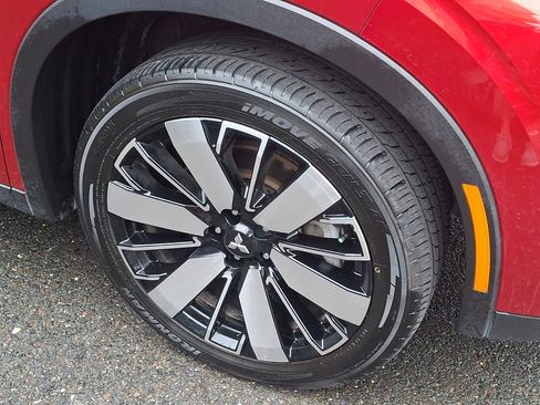 Used 2025 Mitsubishi Outlander SE AWD/4WD image 4