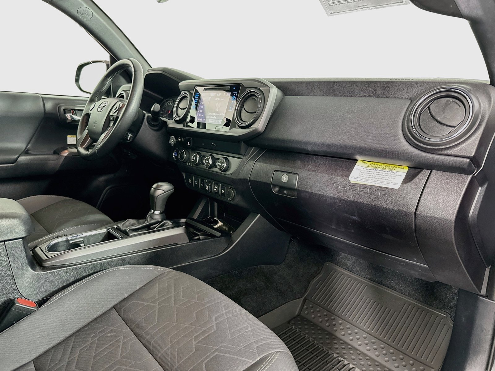 Certified 2019 Toyota Tacoma TRD Off-Road w/ Technology Package AWD/4WD image 26