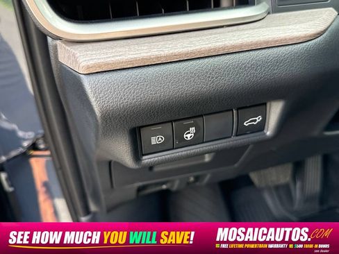 Used 2025 Toyota Grand Highlander AWD image 33