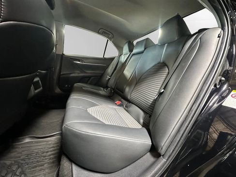 Used 2019 Toyota Camry SE image 22