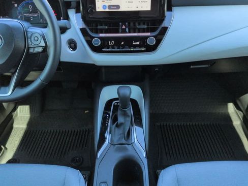 Certified 2026 Toyota Corolla SE FWD image 18