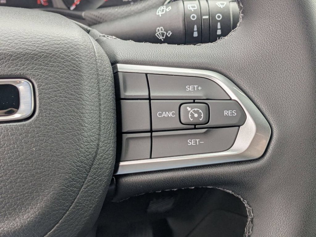 New 2026 Jeep Compass Latitude AWD/4WD image 19