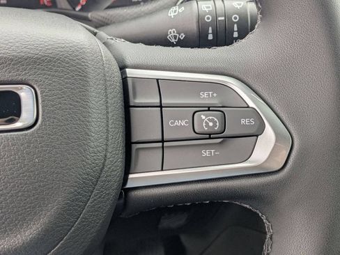 New 2026 Jeep Compass Latitude AWD/4WD image 19