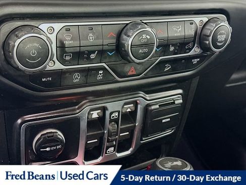 Used 2021 Jeep Wrangler Unlimited Sport AWD/4WD image 17