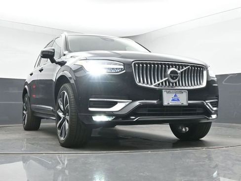 Used 2023 Volvo XC90 B6 Plus w/ Protection Package Premier AWD/4WD image 11
