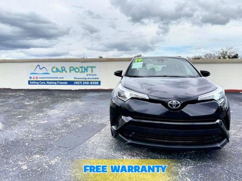 Used 2019 Toyota C-HR XLE FWD image 1