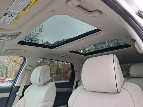 Used 2025 Genesis GV80 2.5T Prestige image 18