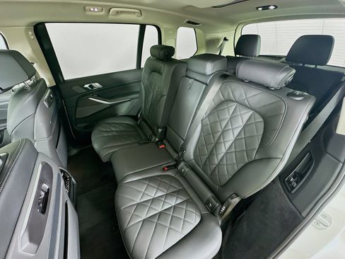 New 2027 BMW X7 xDrive40i w/ Premium Package AWD/4WD image 35