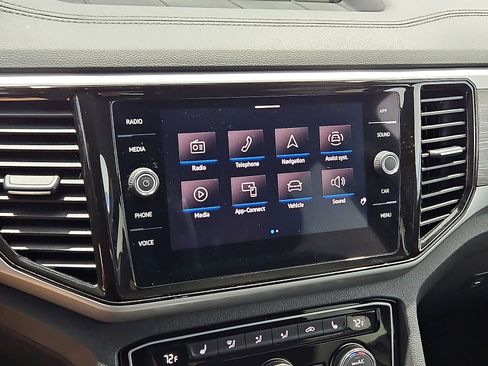 Used 2023 Volkswagen Atlas Cross Sport SE w/ Black Wheel Package FWD image 19