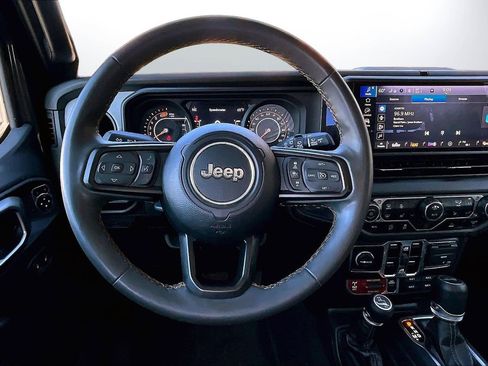 Certified 2024 Jeep Wrangler Willys image 11