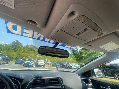 Used 2017 Nissan Maxima 3.5 SL FWD image 20