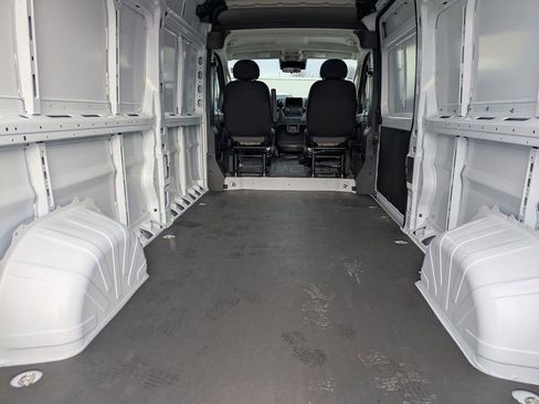 Used 2024 RAM ProMaster 2500 FWD image 14