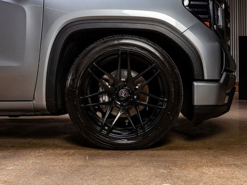 Used 2024 GMC Sierra 1500 Elevation w/ X31 Off-Road Package image 11