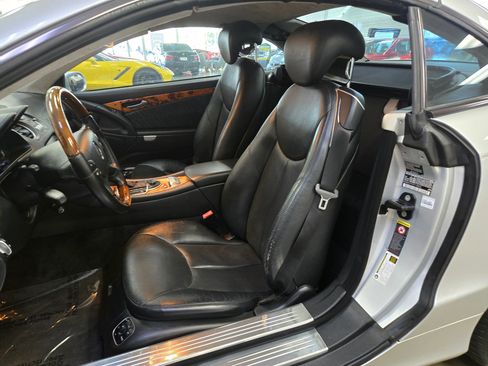 Used 2007 Mercedes-Benz SL 600 image 13