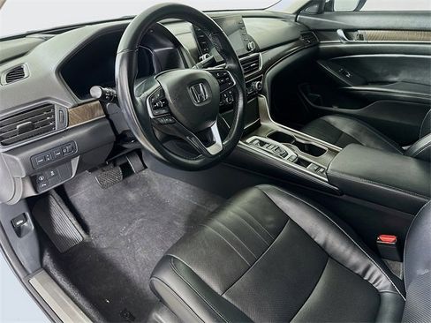 Certified 2018 Honda Accord Touring image 21