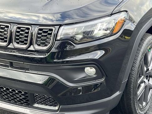 New 2026 Jeep Compass Latitude image 7