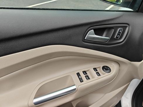 Used 2014 Ford Escape SE FWD image 12
