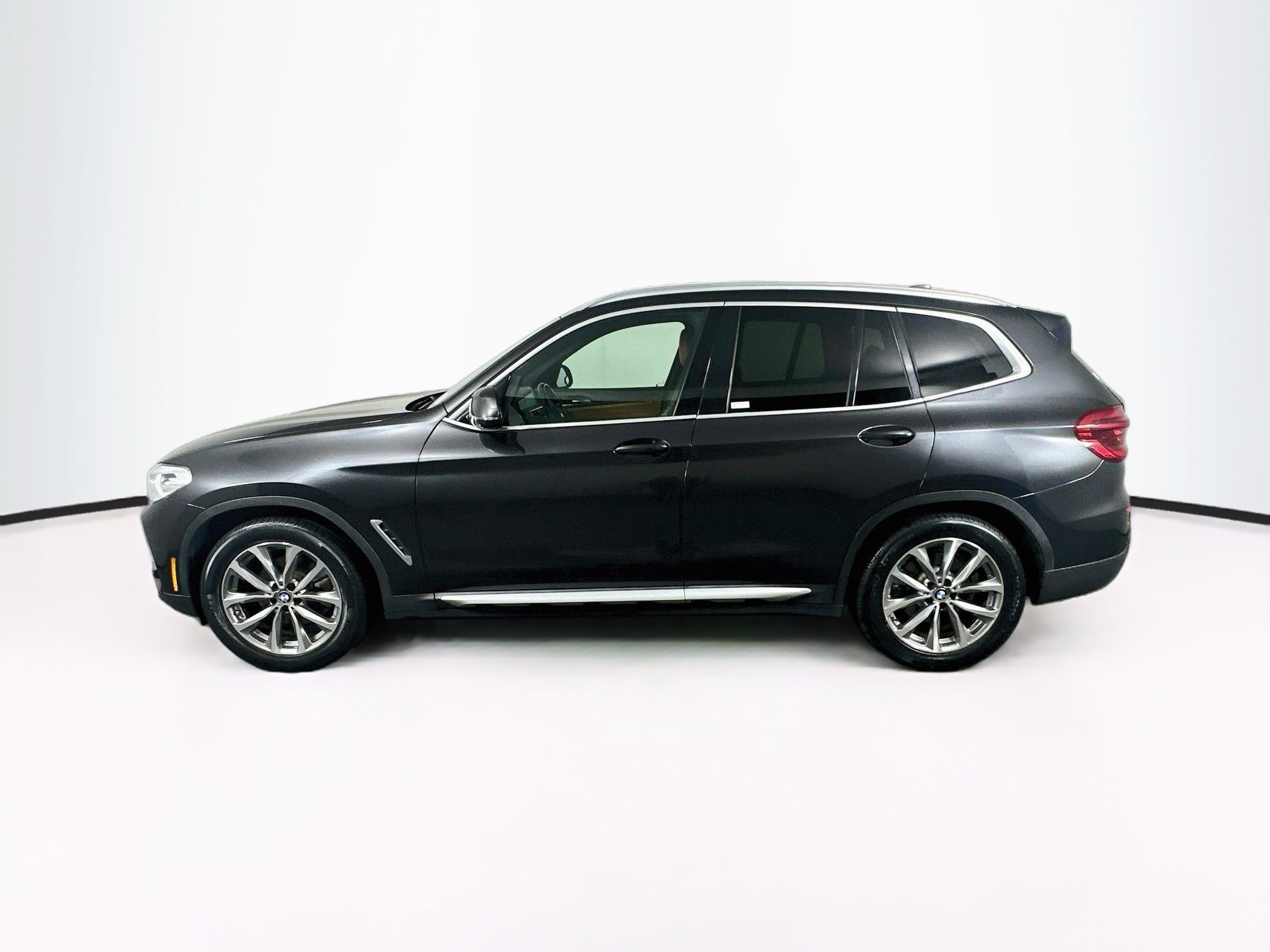 Used 2019 BMW X3 xDrive30i w/ Premium Package AWD/4WD image 4