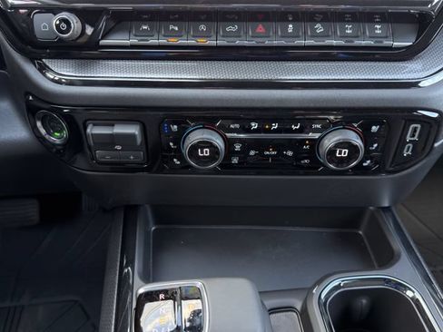 New 2026 Chevrolet Silverado 1500 ZR2 AWD/4WD image 15