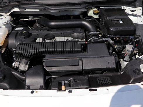 Used 2011 Volvo V50 T5 image 33